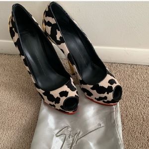 Printed Giuseppe pumps ❤️🔥